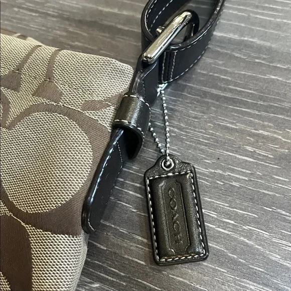 Coach Signature Shoulder Bag - Picture 3 of 10